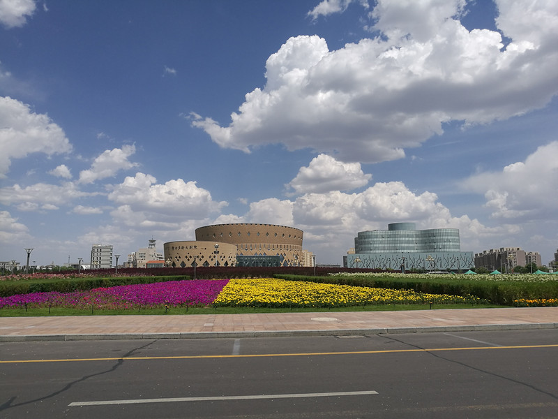 鄂尔多斯探秘，绿意盎然的自然之旅🌿🏞️